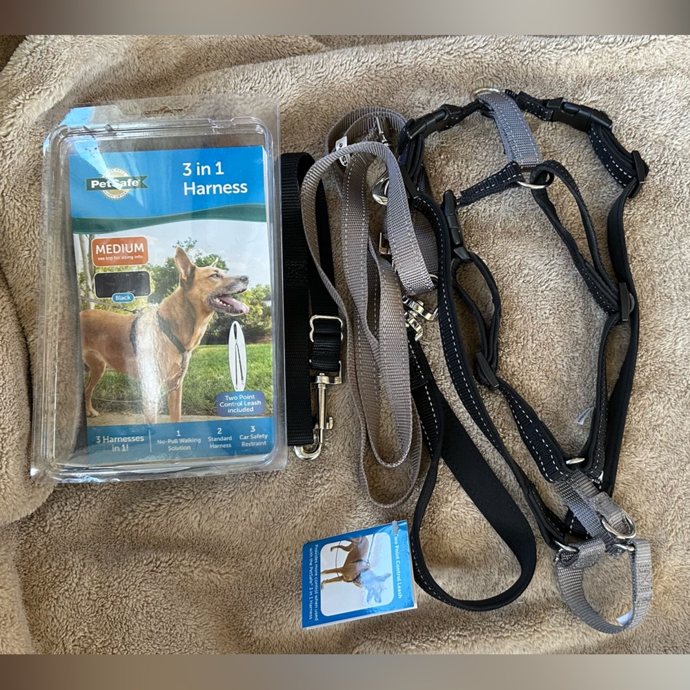 PetSafe 3-in-1 No Pull Dog Harness and Leash Set - Black & Gray